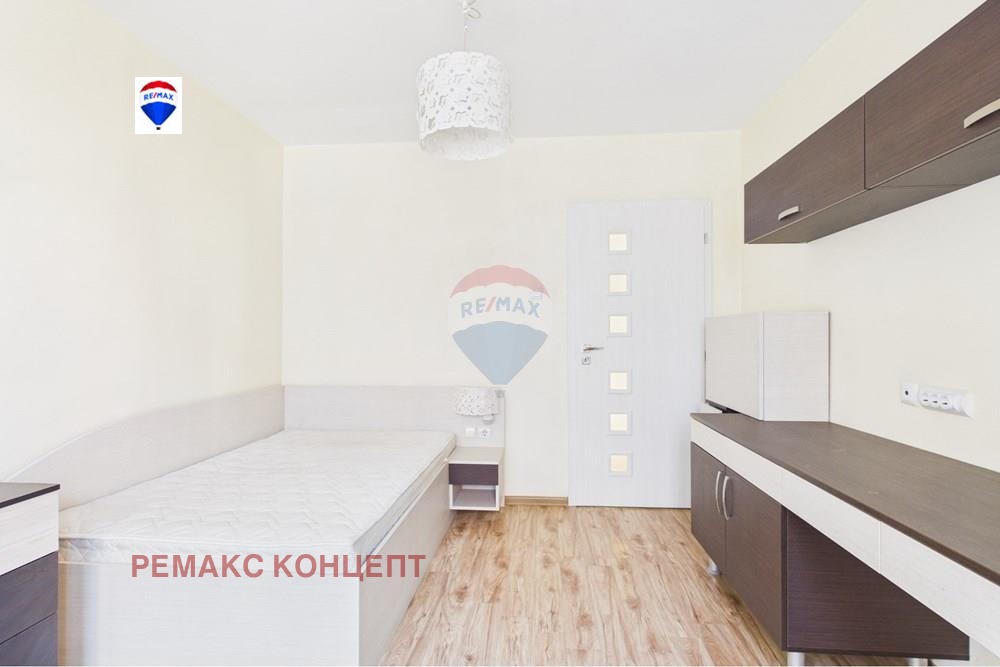 Продава ЕТАЖ ОТ КЪЩА, гр. Шумен, Център, снимка 6 - Етаж от къща - 53896489