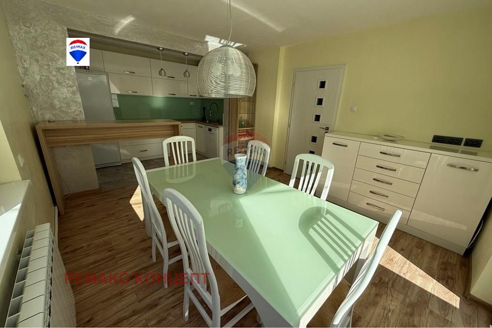 Продава ЕТАЖ ОТ КЪЩА, гр. Шумен, Център