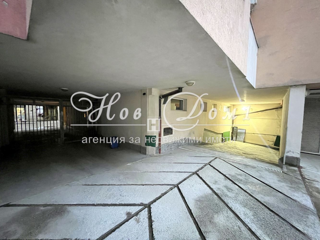 Продава ГАРАЖ, ПАРКОМЯСТО, гр. София, Център, снимка 7 - Гаражи и паркоместа - 53857966