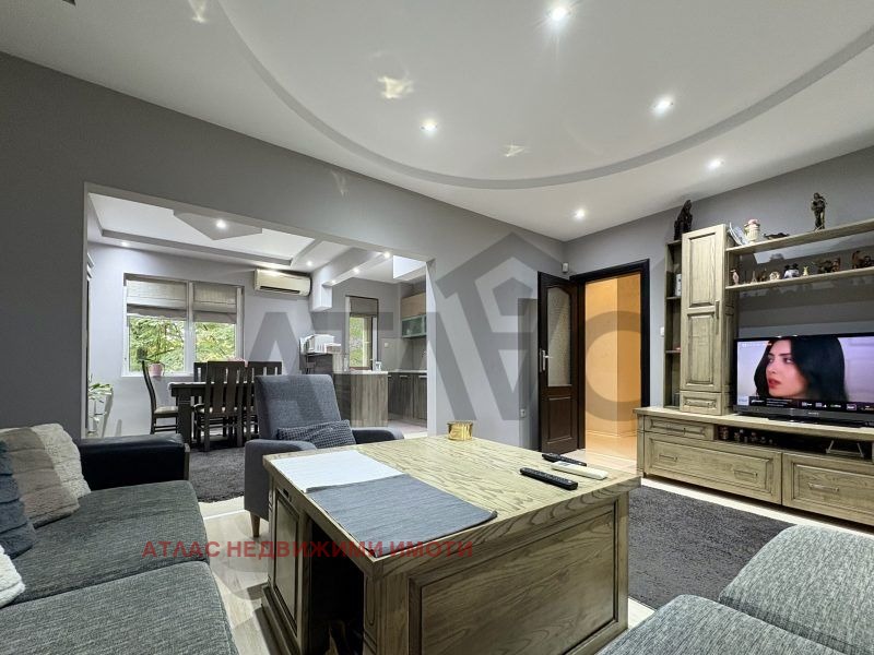 Продава  3-стаен град Пловдив , Тракия , 92 кв.м | 72378732 - изображение [6]
