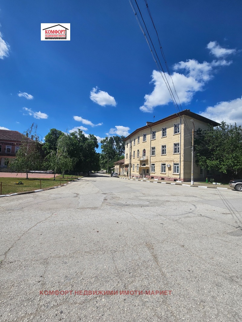 Продава КЪЩА, с. Тотлебен, област Плевен, снимка 2 - Къщи - 52641675