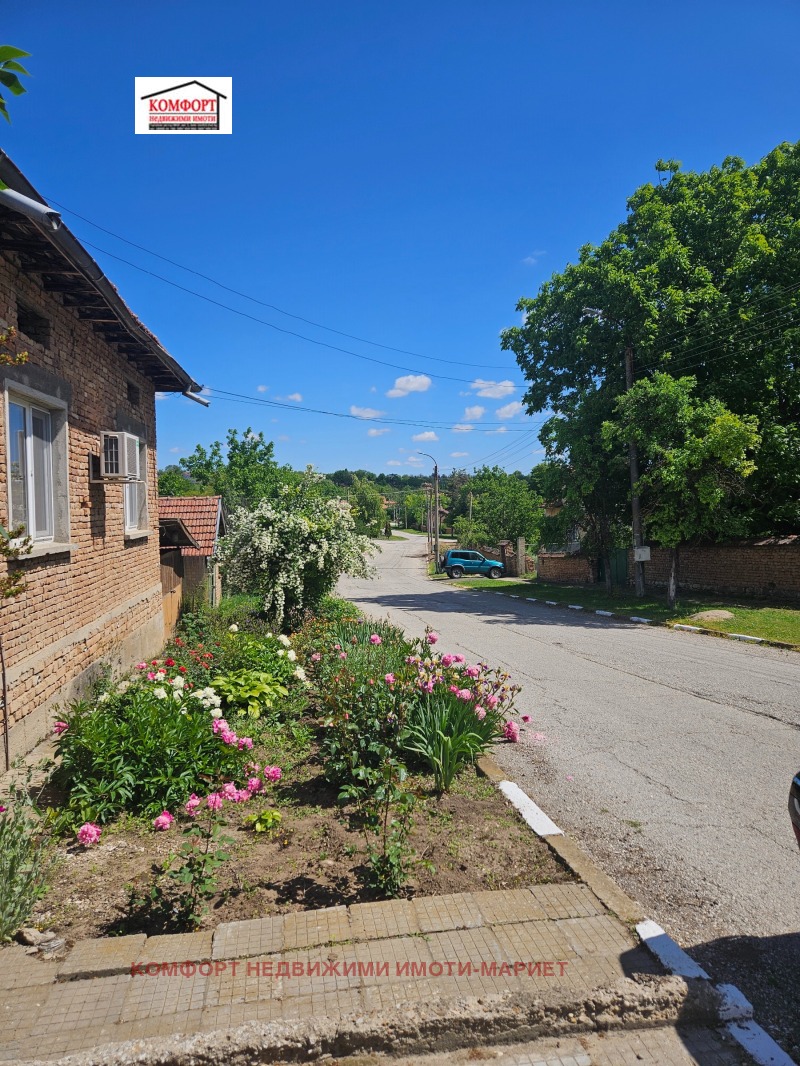 Продава КЪЩА, с. Тотлебен, област Плевен, снимка 4 - Къщи - 52641675