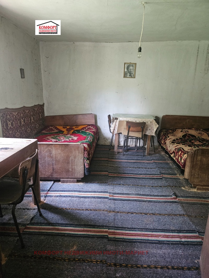 Продава КЪЩА, с. Тотлебен, област Плевен, снимка 13 - Къщи - 52641675