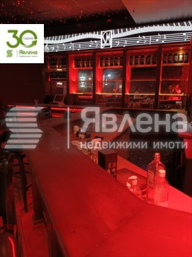 Bar; Kaffebar VINS-Cherven ploshtad, Varna 2