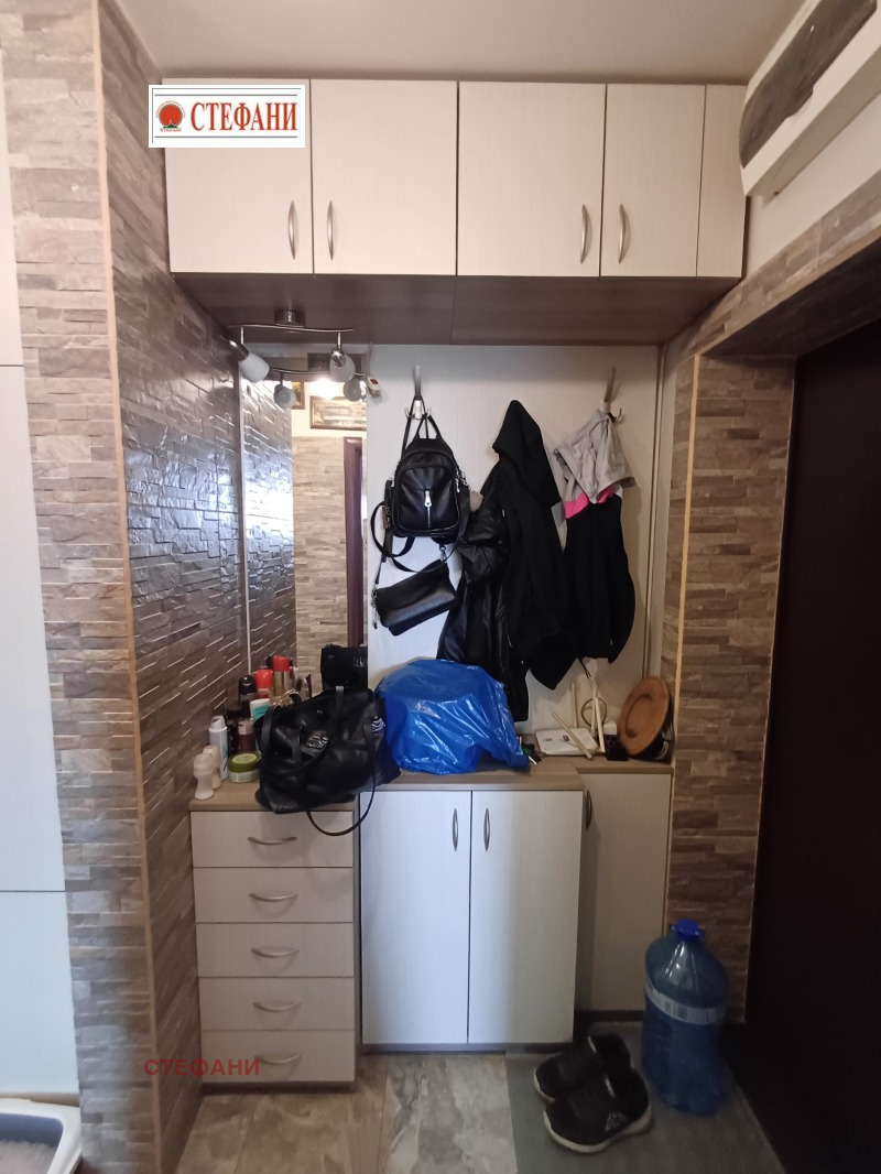 Продава  2-стаен град Русе , Родина 1 , 57 кв.м | 17103356 - изображение [11]