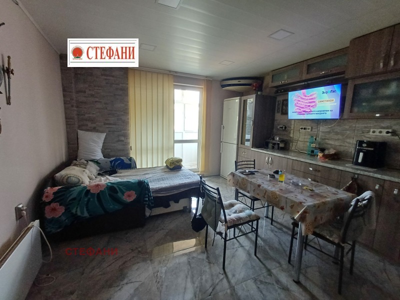 Продава  2-стаен град Русе , Родина 1 , 57 кв.м | 17103356 - изображение [3]