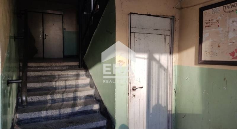 Продава 2-СТАЕН, гр. Перник, Изток, снимка 4 - Апартаменти - 53069578