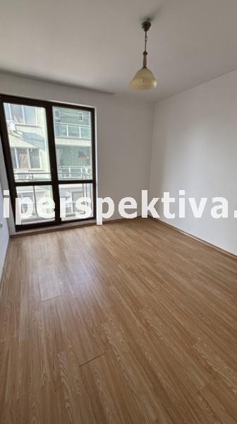 En venta  2 dormitorios Plovdiv , Tsentar , 90 metros cuadrados | 27078081 - imagen [3]