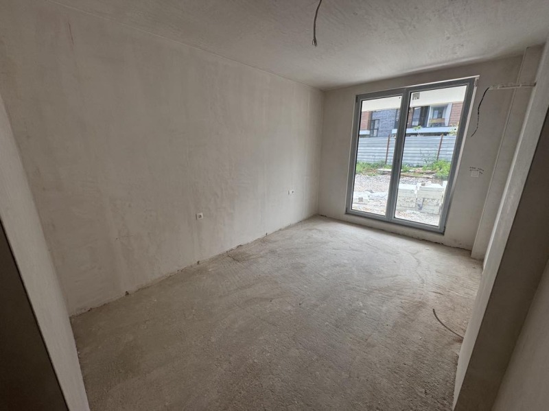 Na prodej  2 ložnice Sofia , Malinova dolina , 245 m2 | 33333442 - obraz [2]