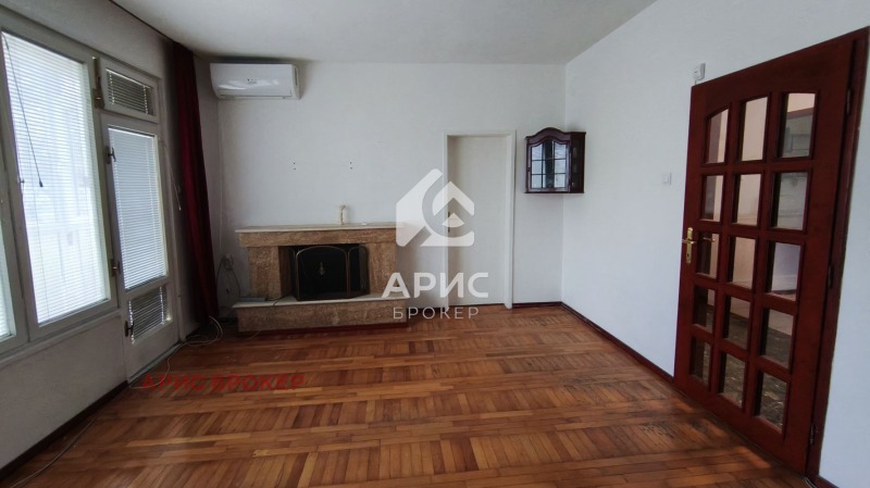 Продава 3-СТАЕН, гр. Пловдив, Христо Смирненски