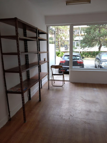 Продава  Магазин град Добрич , Център , 21 кв.м | 65355523