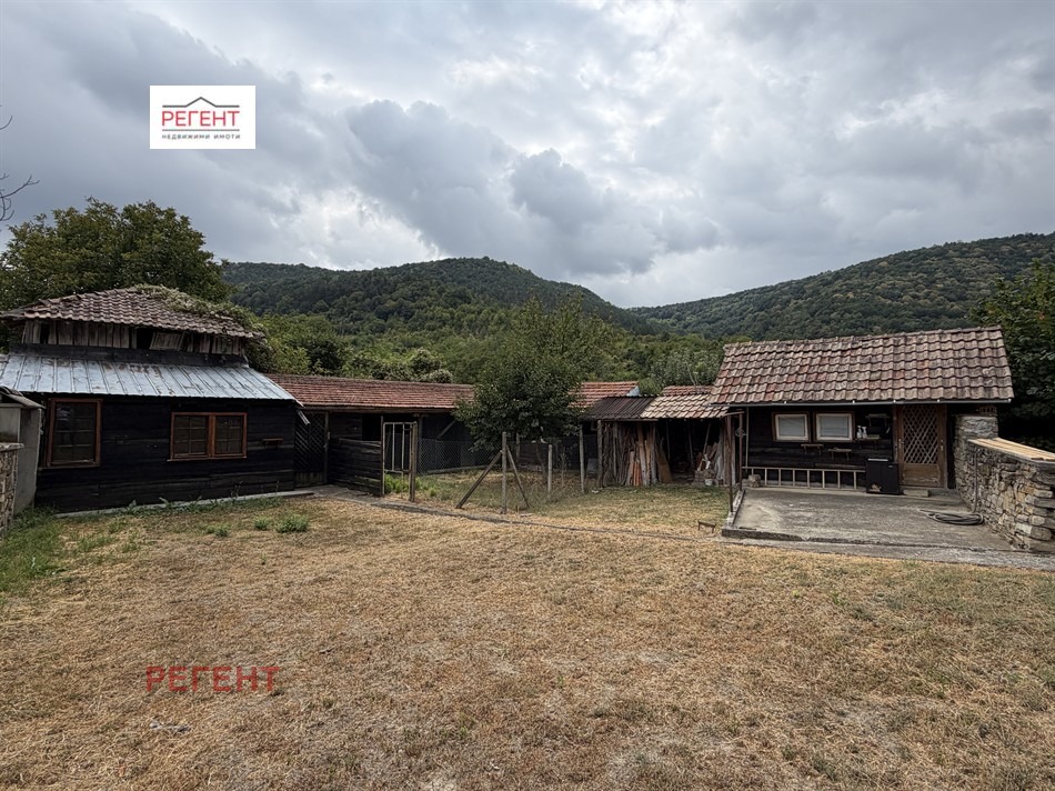 Продава КЪЩА, с. Раховци, област Габрово, снимка 2 - Къщи - 55882061