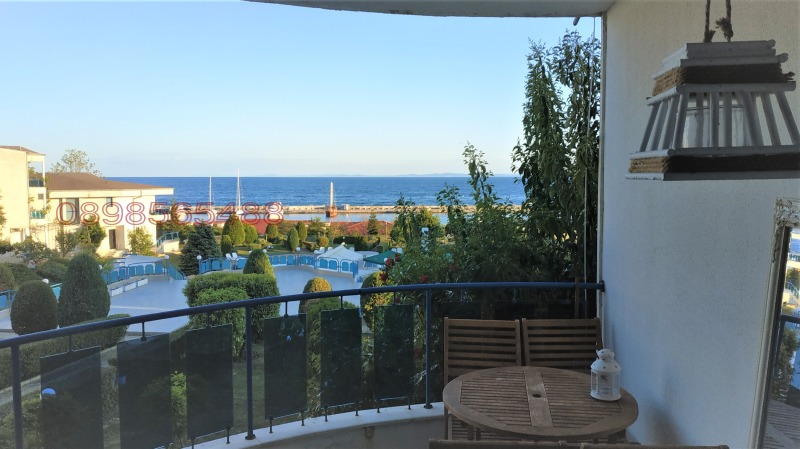 Продава 2-СТАЕН в област Бургас, гр. Свети Влас - 55 кв.м / 180 000 € » 352 049.40 лв.