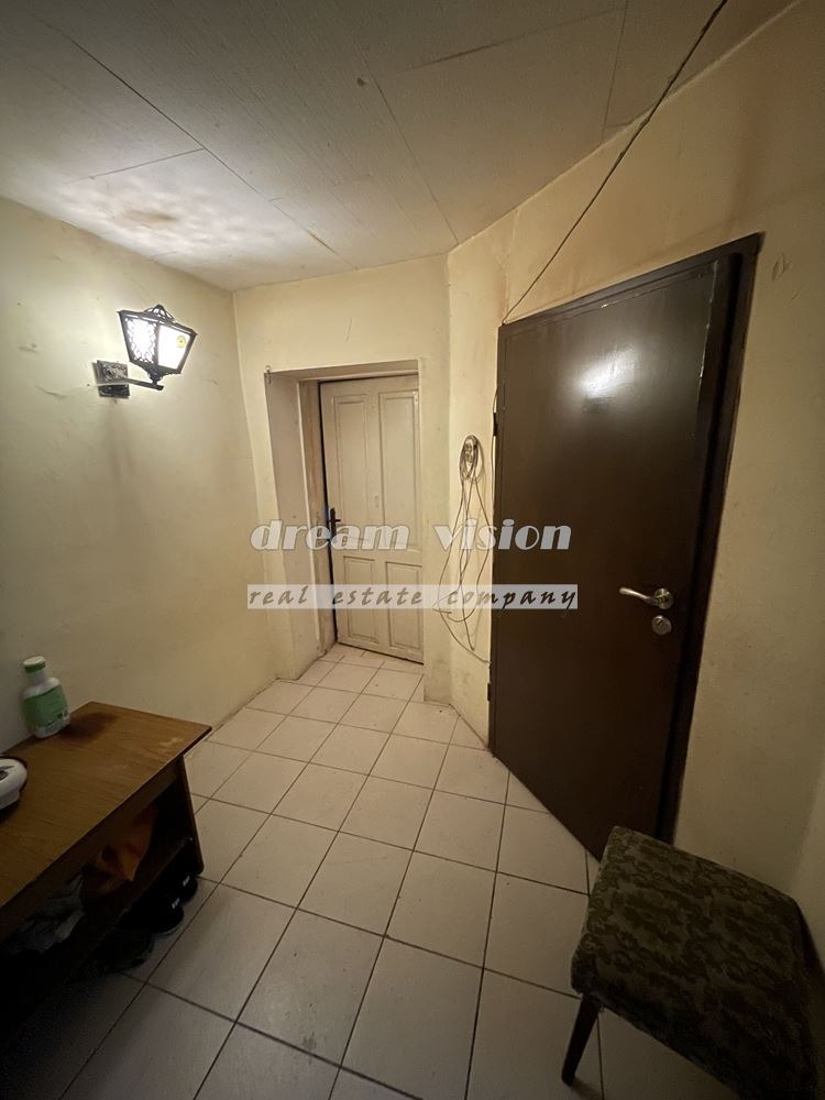 Продава 2-СТАЕН, гр. София, Център, снимка 2 - Апартаменти - 53032425