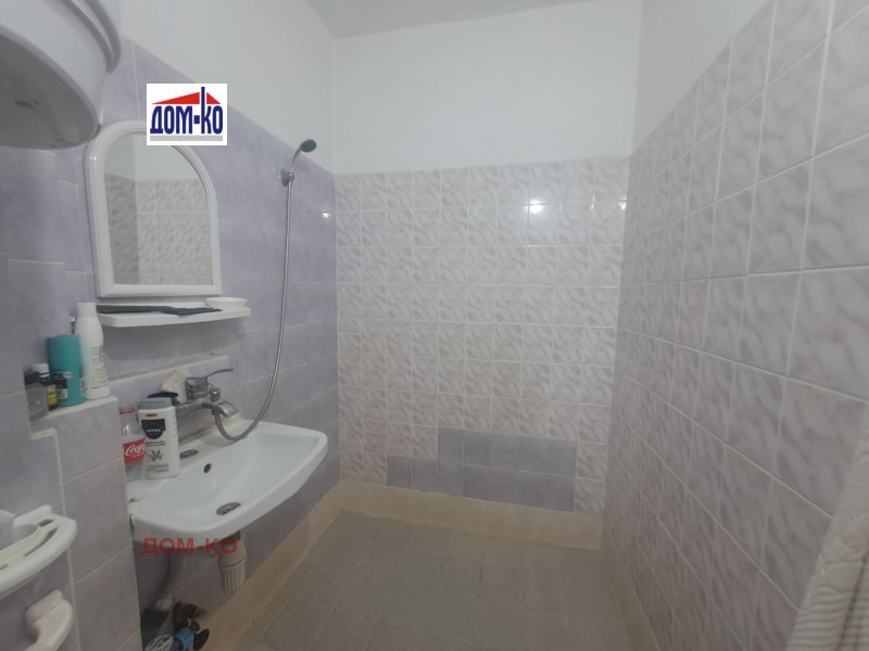 Продава  3-стаен град Пазарджик , Запад , 83 кв.м | 36135275 - изображение [15]