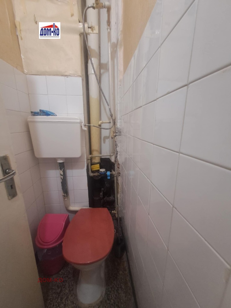 Продава  3-стаен град Пазарджик , Запад , 83 кв.м | 36135275 - изображение [16]