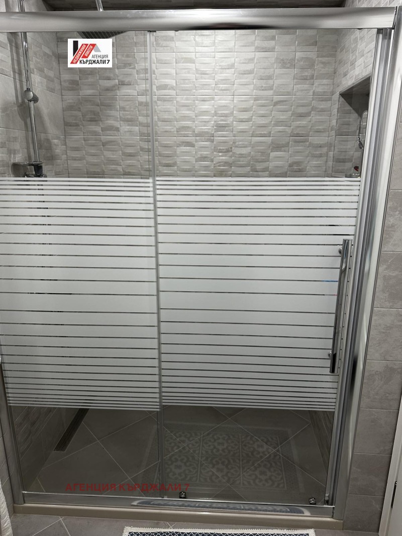 Продава 3-СТАЕН, гр. Кърджали, Възрожденци, снимка 7 - Апартаменти - 52835358