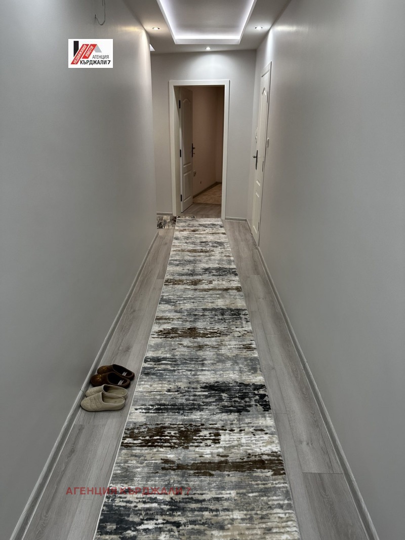 Продава 3-СТАЕН, гр. Кърджали, Възрожденци, снимка 4 - Апартаменти - 52835358