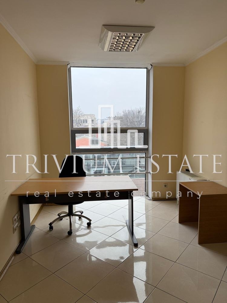 Продава ОФИС, гр. Пловдив, Център, снимка 5 - Офиси - 53190789