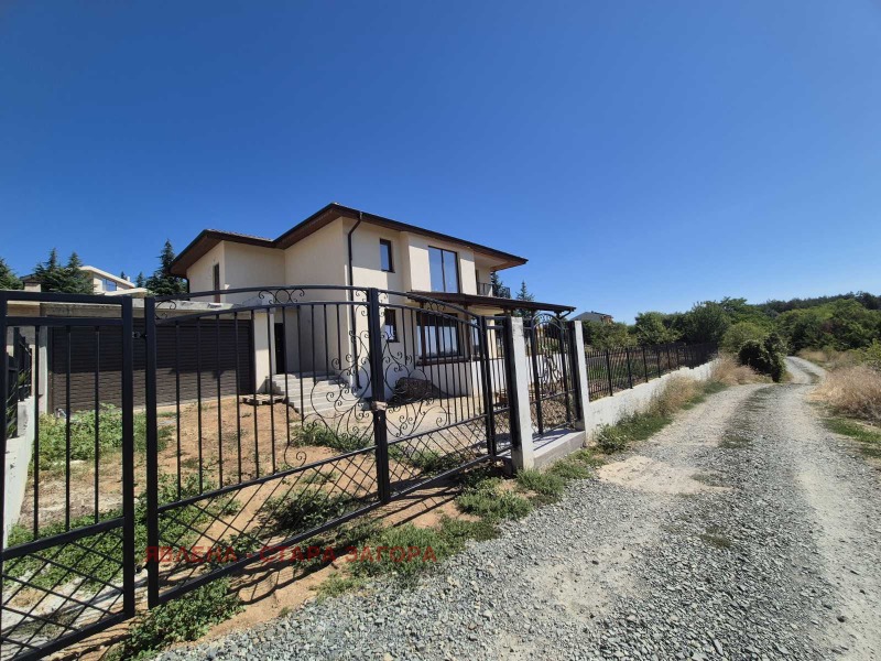 Продава  Къща град Стара Загора , Студентско градче , 276 кв.м | 23186914