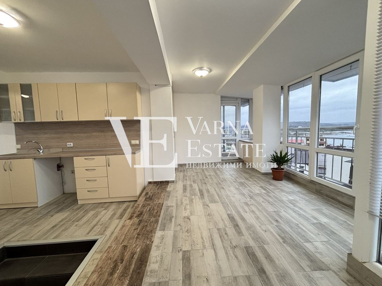 Продава 3-СТАЕН, гр. Варна, Погреби, снимка 2 - Апартаменти - 53316041