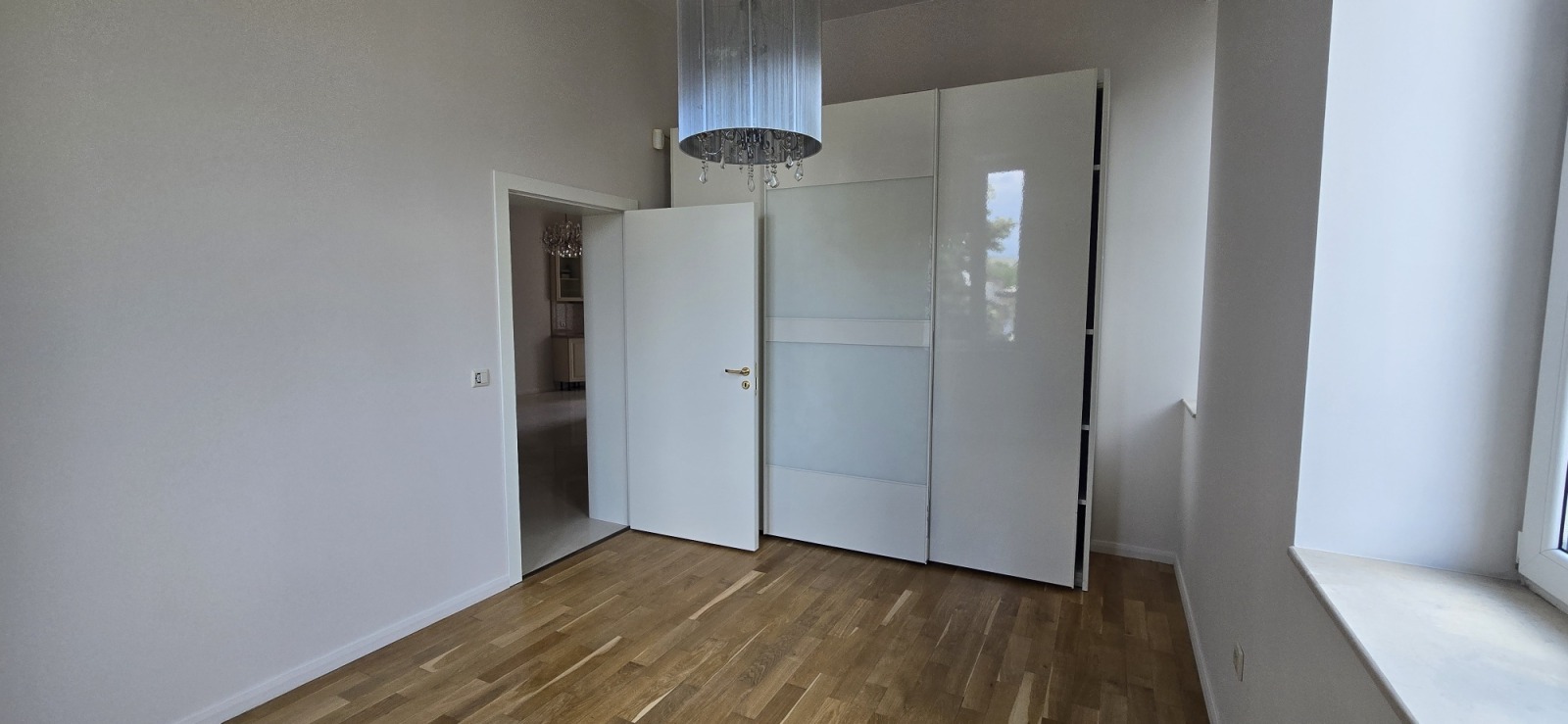 Продава 3-СТАЕН, гр. София, Център, снимка 8 - Апартаменти - 56121051