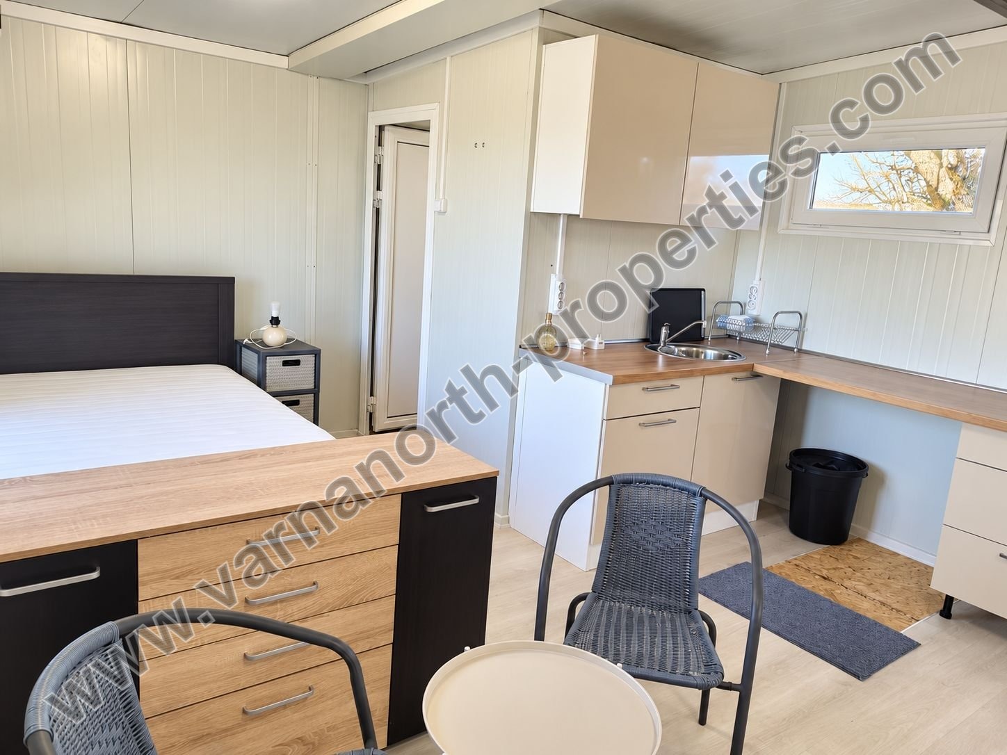 Продава КЪЩА, гр. Генерал Тошево, област Добрич, снимка 8 - Къщи - 56603890