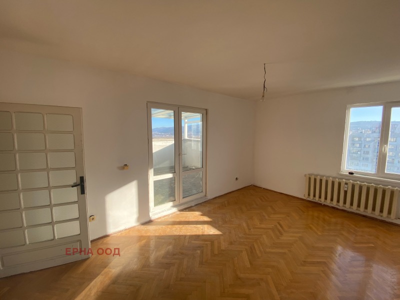 Продава МНОГОСТАЕН в град София, Младост 4 - 255 кв.м / 360 000 € » 704 098.80 лв., ЕРНА ООД