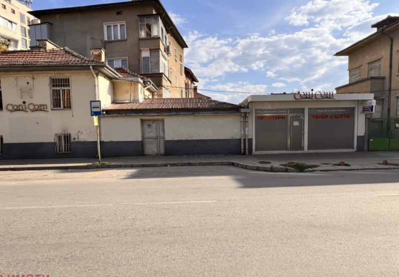 Продава КЪЩА в град Пазарджик, Идеален център - 196 кв.м / 185 000 € » 361 828.55 лв., ЛИА ВИП ХАУС ООД