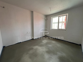 2 bedroom Proslav, Plovdiv 1