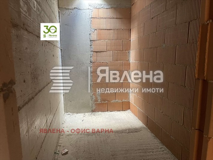 Продава 4-СТАЕН, гр. Варна, Окръжна болница-Генерали, снимка 11 - Апартаменти - 52081476