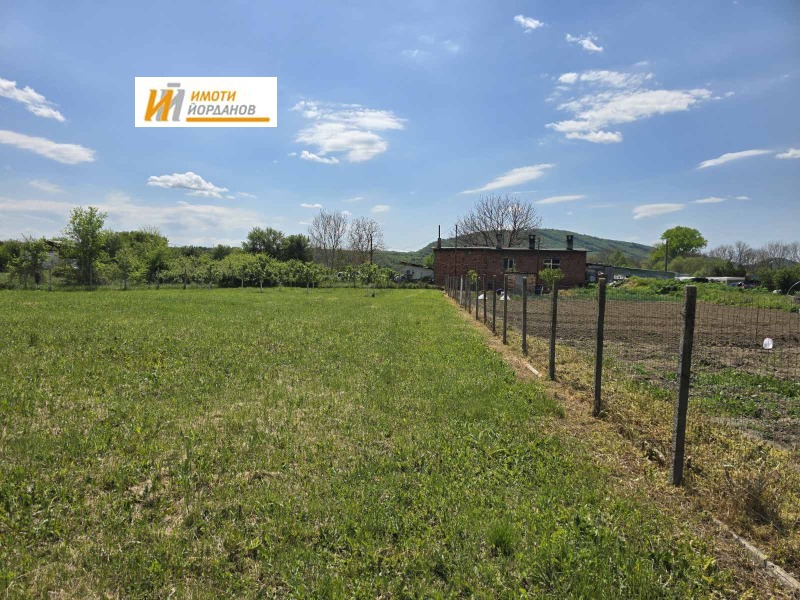 Na prodej  Spiknutí oblast Veliko Tarnovo , Debelec , 850 m2 | 60160480 - obraz [3]
