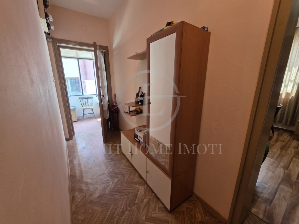 Продава ЕТАЖ ОТ КЪЩА, гр. Пловдив, Гагарин, снимка 10 - Етаж от къща - 56572790