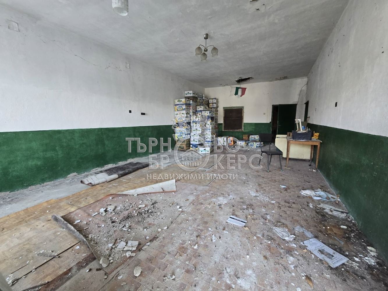 Продава СКЛАД, с. Камещица, област Габрово, снимка 8 - Складове - 54106614