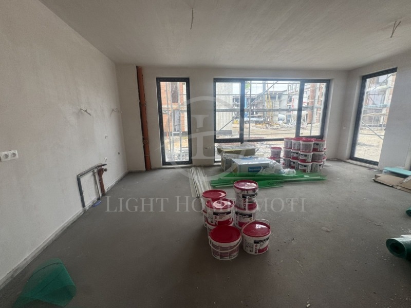 Продава  3-стаен град Пловдив , Остромила , 172 кв.м | 81914549 - изображение [5]