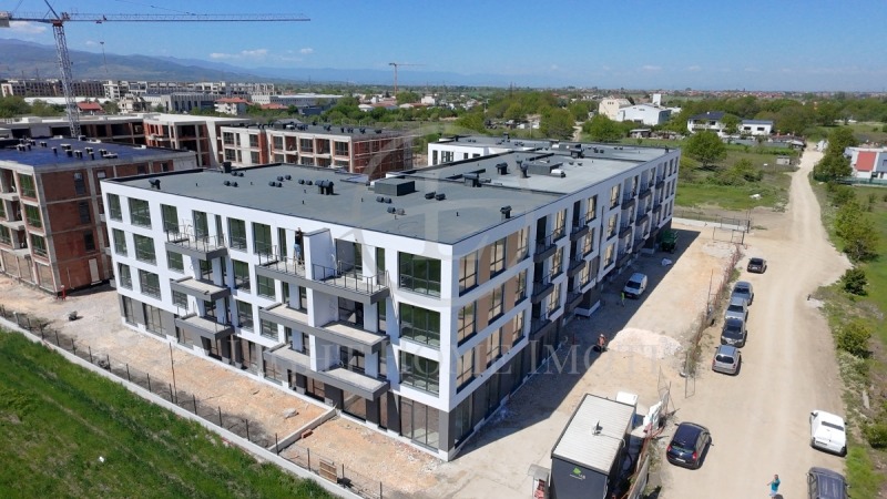 Продава  3-стаен град Пловдив , Остромила , 172 кв.м | 81914549 - изображение [2]