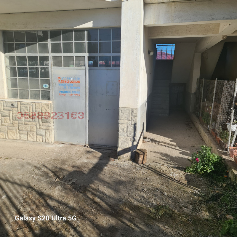 Продава ПРОМ. ПОМЕЩЕНИЕ, гр. Пловдив, Индустриална зона - Север, снимка 2 - Производствени сгради - 52918151