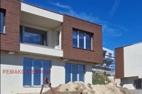 Hus m-t Aktjelar, Varna