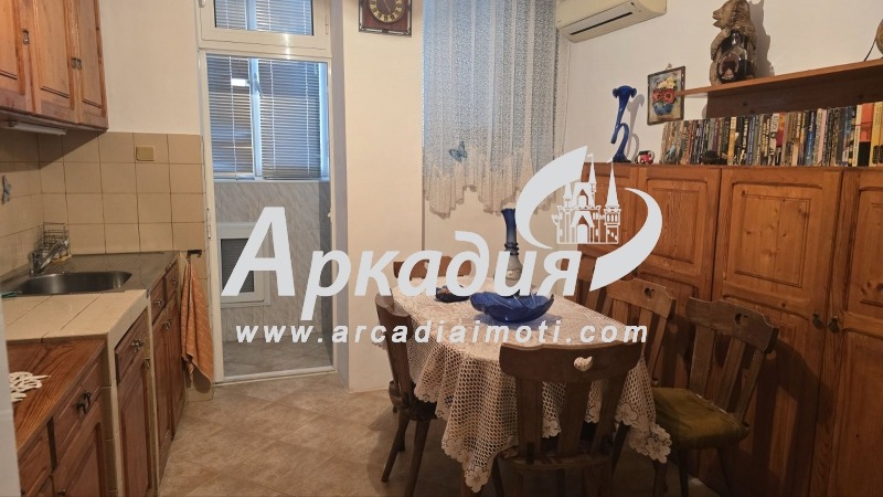 Продава  2-стаен град Пловдив , Център , 68 кв.м | 64443551 - изображение [4]