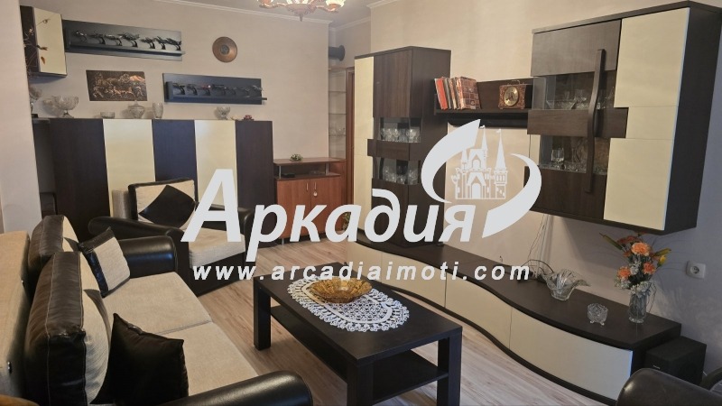 Продава  2-стаен град Пловдив , Център , 68 кв.м | 64443551 - изображение [2]