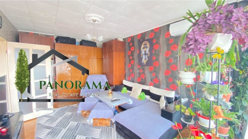 Продава  3-стаен град Шумен , 5-ти полк , 78 кв.м | 53129628 - изображение [2]