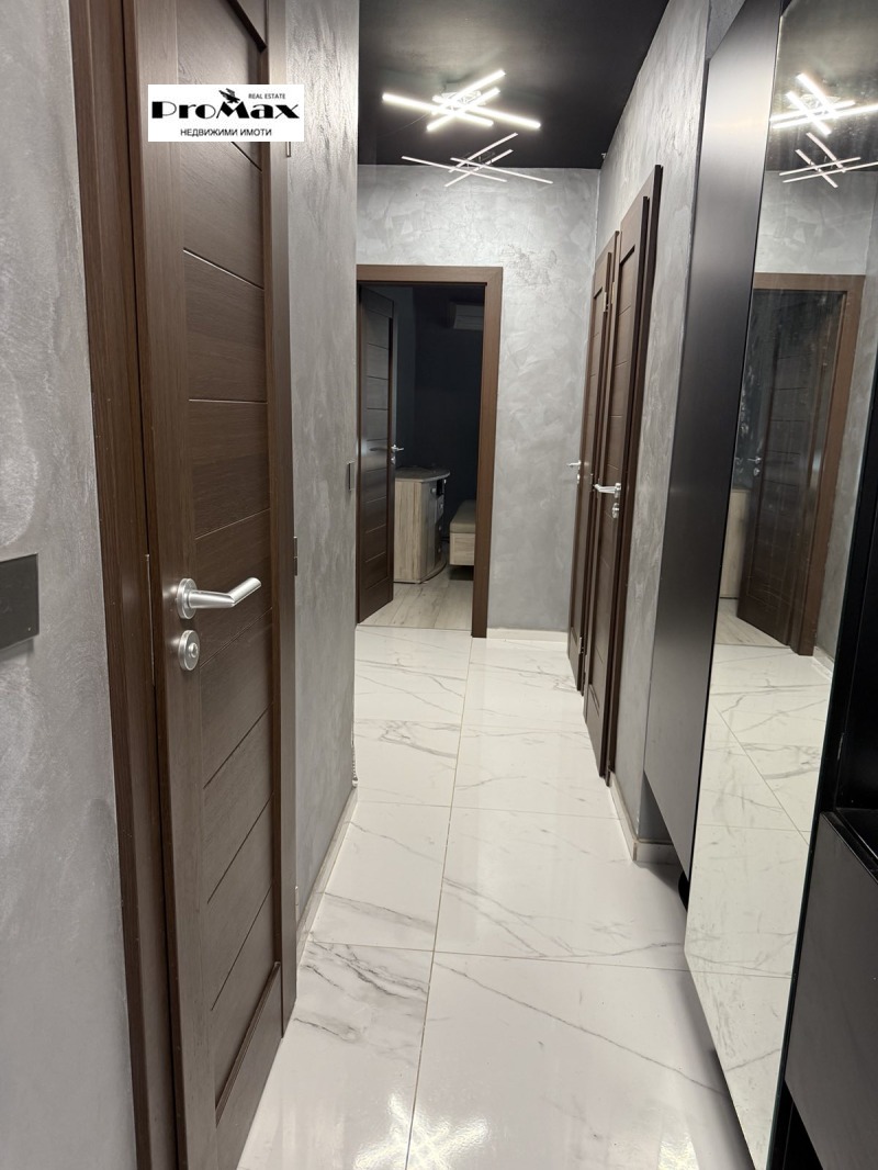 De vânzare  2 dormitoare Sofia , Mladost 2 , 106 mp | 60229502