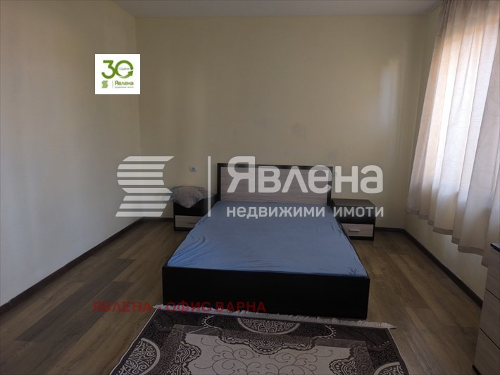 Продава КЪЩА, гр. Вълчи дол, област Варна, снимка 4 - Къщи - 48106424