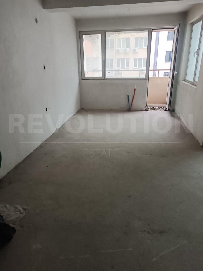 Продава 3-СТАЕН в град София, Хиподрума - 130 кв.м / 310 000 € » 606 307.30 лв., РЕВОЛЮШЪН ЕСТЕЙТ