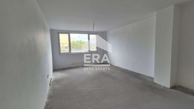 À venda  2 quartos Kardjali , Centar , 110 m² | 66086427 - imagem [8]