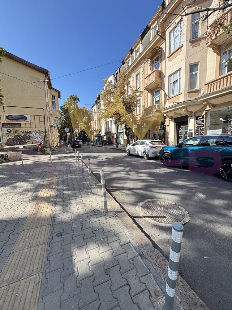 Продава ОФИС, гр. София, Център, снимка 2 - Офиси - 52987234