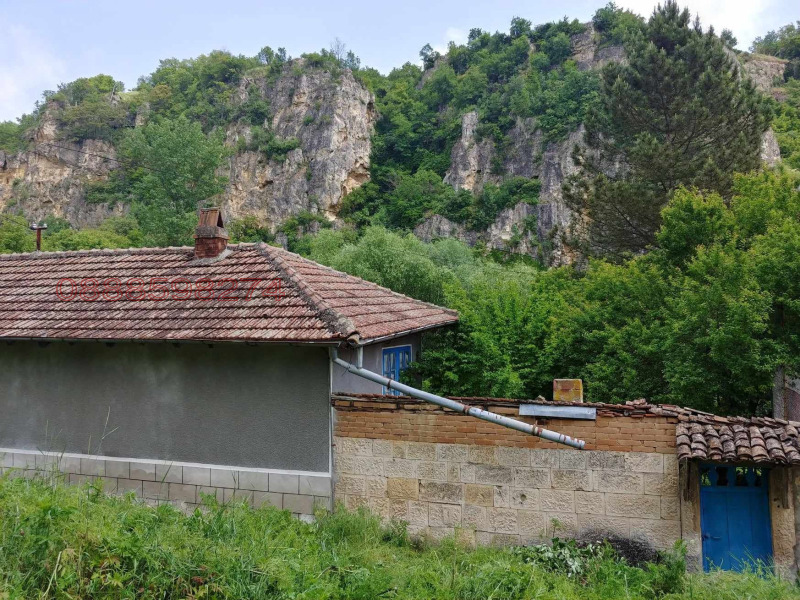 Продава КЪЩА, с. Нисово, област Русе