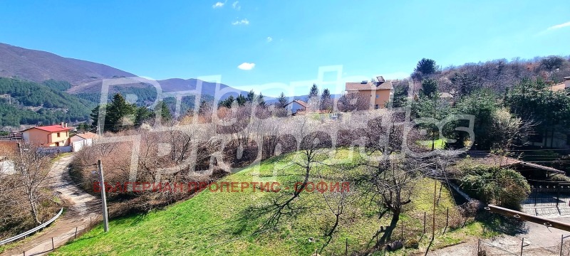 Продава КЪЩА, гр. София, с. Кокаляне, снимка 2 - Къщи - 53279827