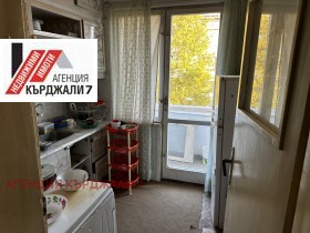 3+ soverom Tsentar, Kardsjali 13