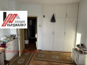 3+ soverom Tsentar, Kardsjali 4